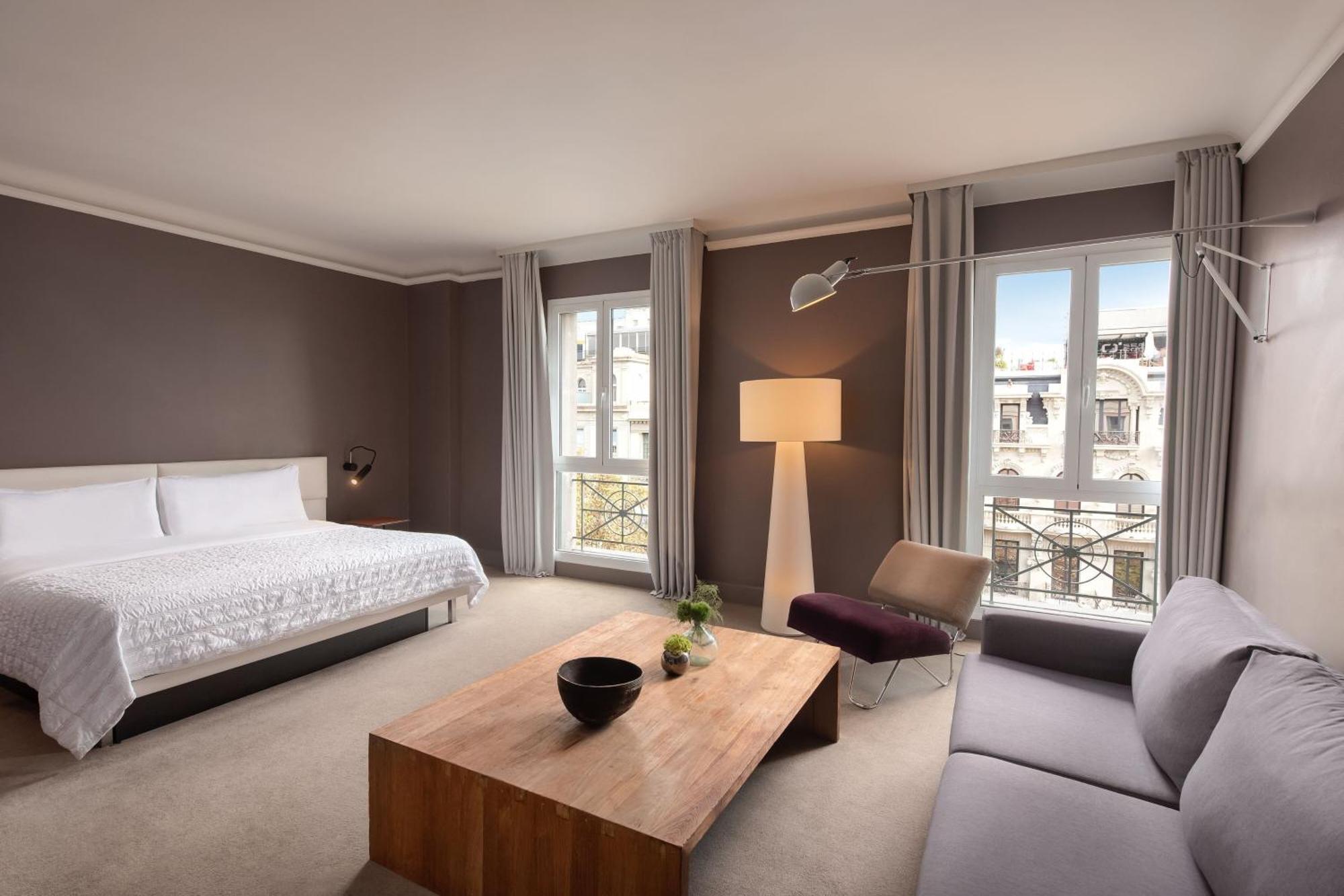 Junior King Suite,1554226912:JPEG